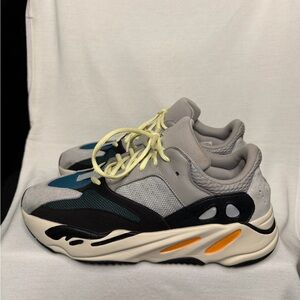 Yeezy 700 Waverunner (2022) release